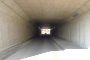 Vandaalbestendige verlichting en armaturen van RXLight in een tunnel in Arnhem.