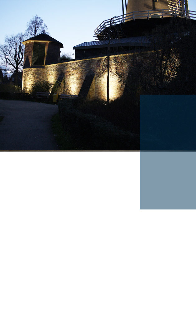 In IJsselstein is deze vestingsmuur uitgelicht met vandaalbestendige verlichting en armaturen van RXlight. In IJsselstein is deze vestingsmuur uitgelicht met vandaalbestendige verlichting en armaturen van RXlight.