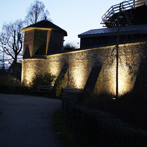 Vandaalbestendige verlichting van RXLight bij vestingmuur in IJsselstein Vandaalbestendige verlichting van RXLight bij vestingmuur in IJsselstein