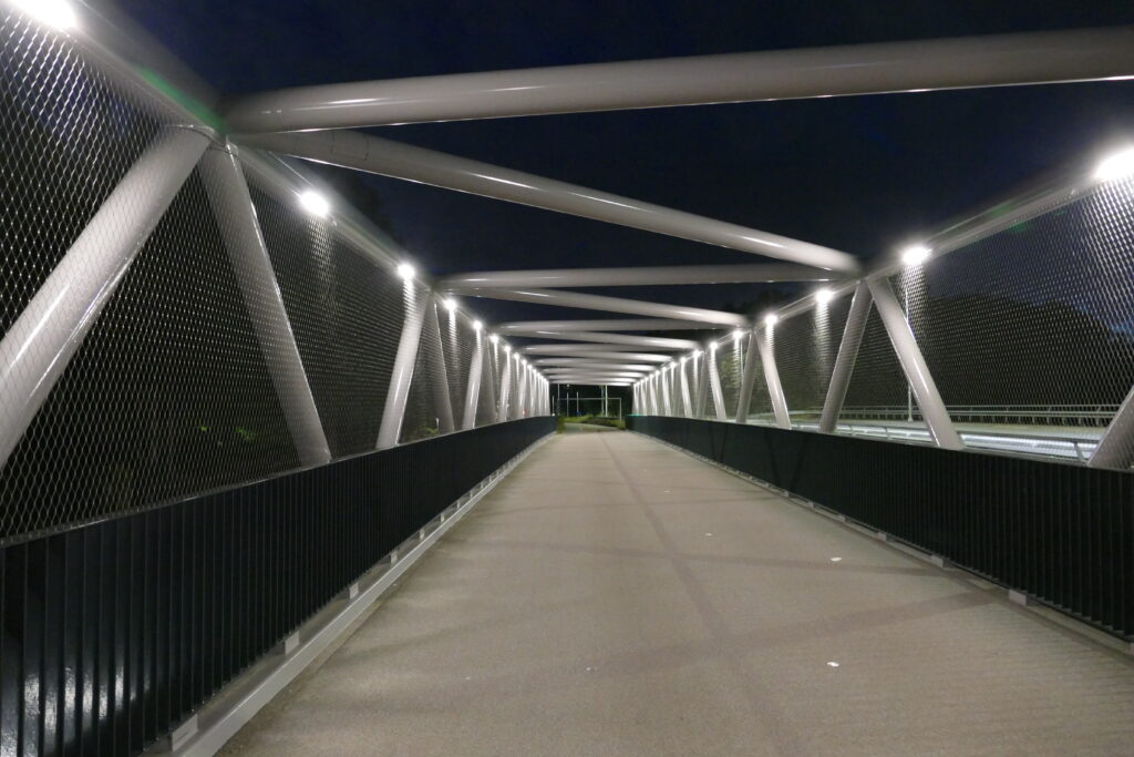 Veldhoven - N69 fietsbrug