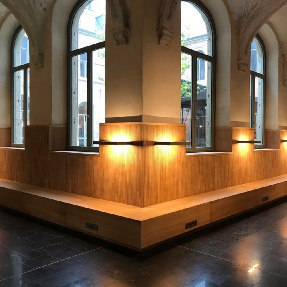 Vandaalbestendige verlichting van RXLight bij bibliotheek in Mechelen Vandaalbestendige verlichting van RXLight bij bibliotheek in Mechelen